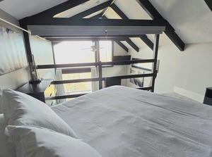 King Bedroom Loft Photo 9