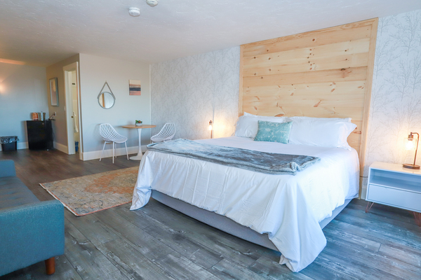 SUNRISE KING BALCONY