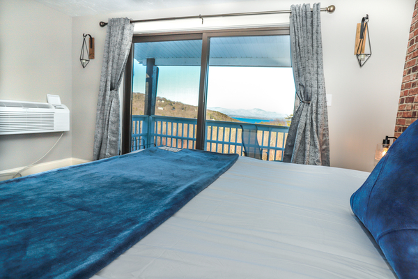 CITY KING BALCONY VIEW