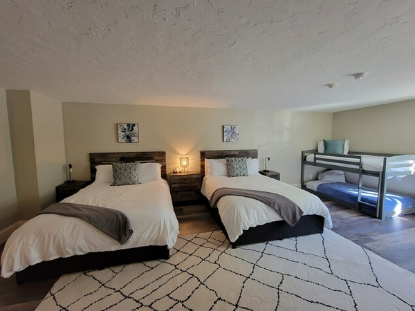 2 Queen & Bunk